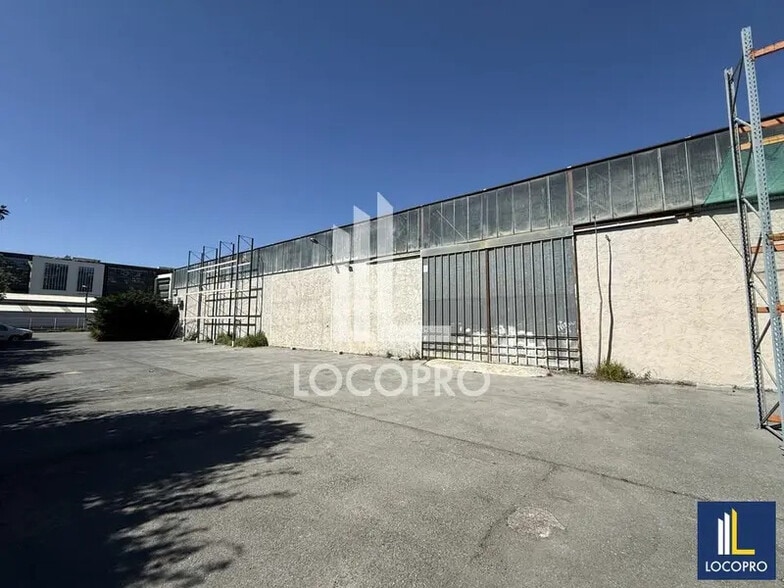 Industriel/Logistique dans Nice à louer - Photo de l’immeuble – Image 3 sur 12