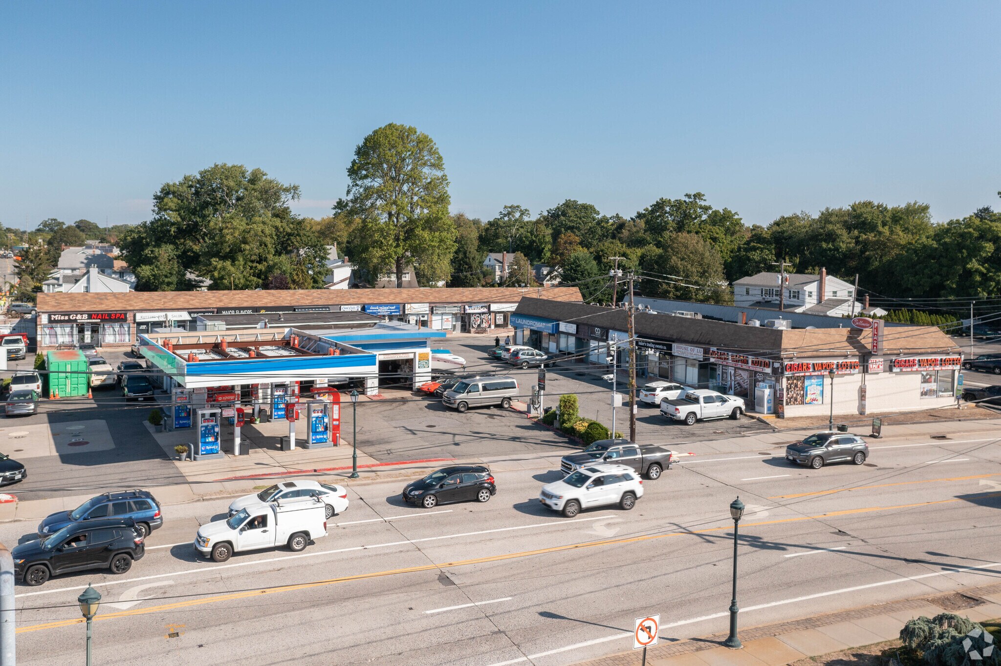 2803-2815 Merrick Rd, Bellmore, NY à louer Photo principale– Image 1 sur 14