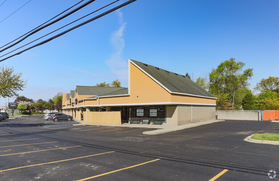 2440-2458 Orchard Lake Rd, Sylvan Lake, MI à louer - Photo de l’immeuble – Image 2 sur 3