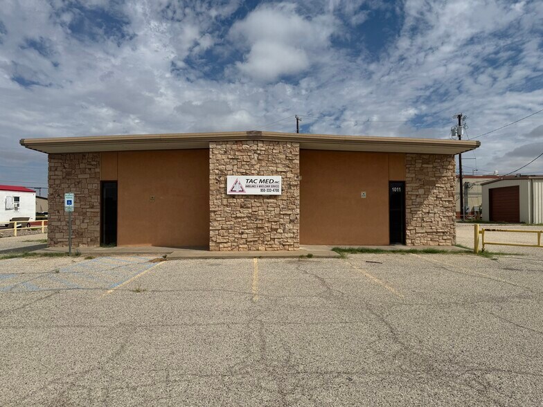 1011 E 7th St, Odessa, TX à louer - Photo de l’immeuble – Image 2 sur 9