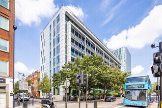 210 Pentonville Rd, Londres à louer Photo principale– Image 1 sur 9