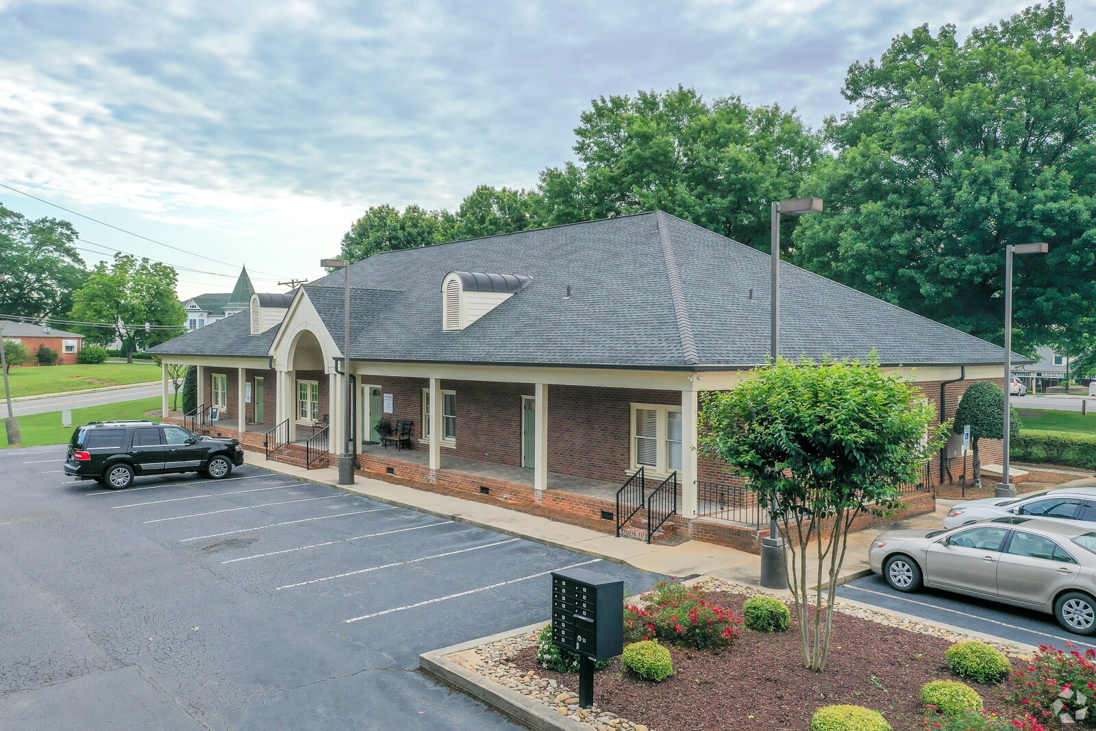 20905 Torrence Chapel Rd, Cornelius, NC à louer Photo principale– Image 1 sur 2