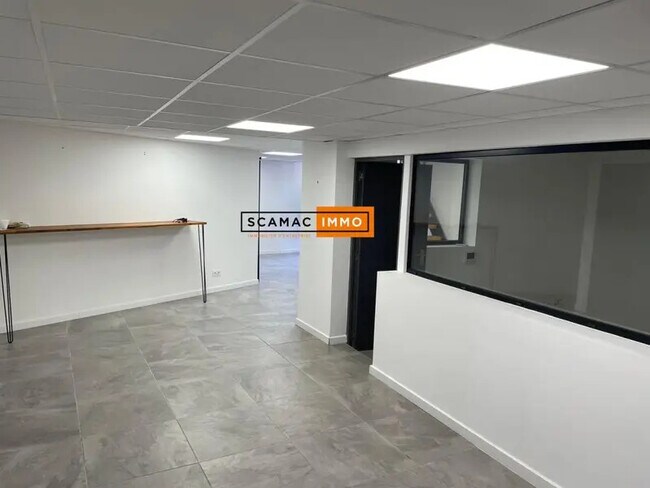 Plus de détails pour Bureau à louer