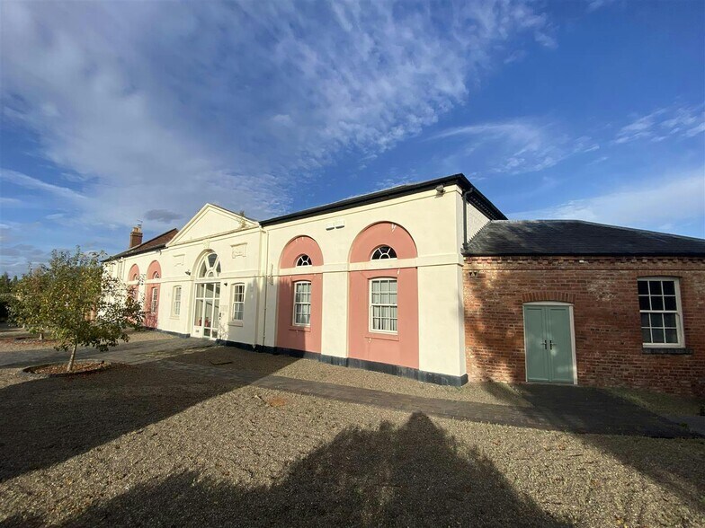Droitwich Rd, Worcester à louer - Photo de l’immeuble – Image 3 sur 12