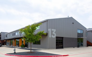 1023 Springdale Rd, Austin, TX à louer Photo de l’immeuble– Image 1 sur 2