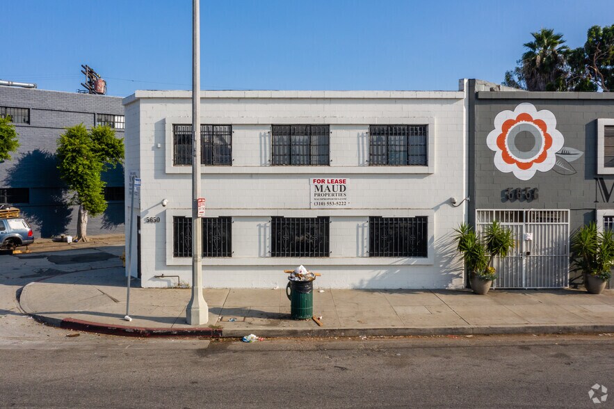 5650 W Washington Blvd, Los Angeles, CA à louer - Photo de l’immeuble – Image 2 sur 47