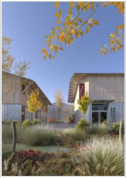 Local d'activités dans Le Haillan à vendre - Photo de l’immeuble – Image 1 sur 11