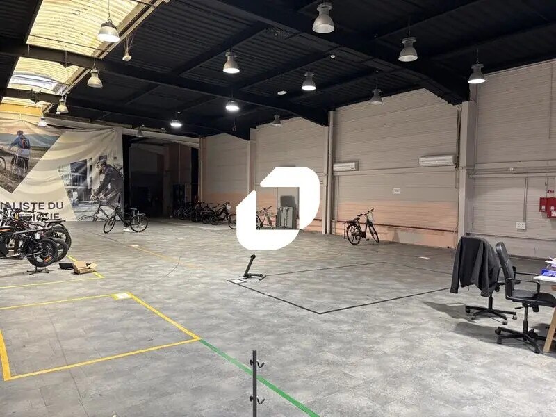 Local commercial dans Bordeaux à louer Photo de l’immeuble– Image 1 sur 19