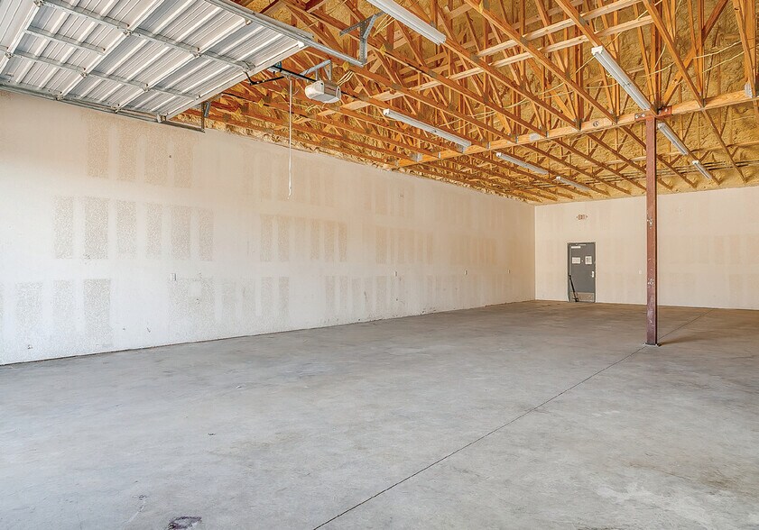 9715 Santa Paula Dr, Fort Worth, TX à louer - Photo intérieure – Image 2 sur 3