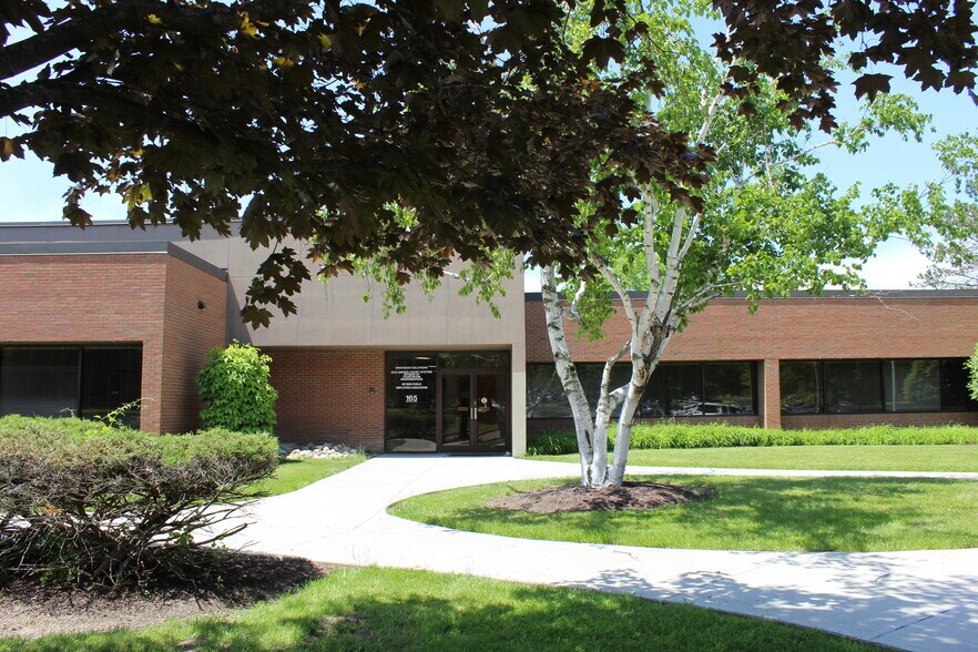 165 Jordan Rd, Troy, NY à louer - Photo de l’immeuble – Image 1 sur 3