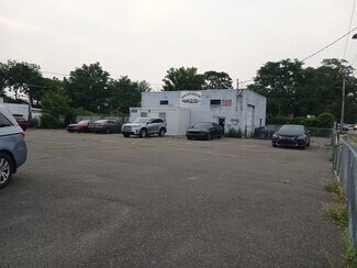 Plus de détails pour 5675 Merrick Rd, Massapequa, NY - Local commercial à louer