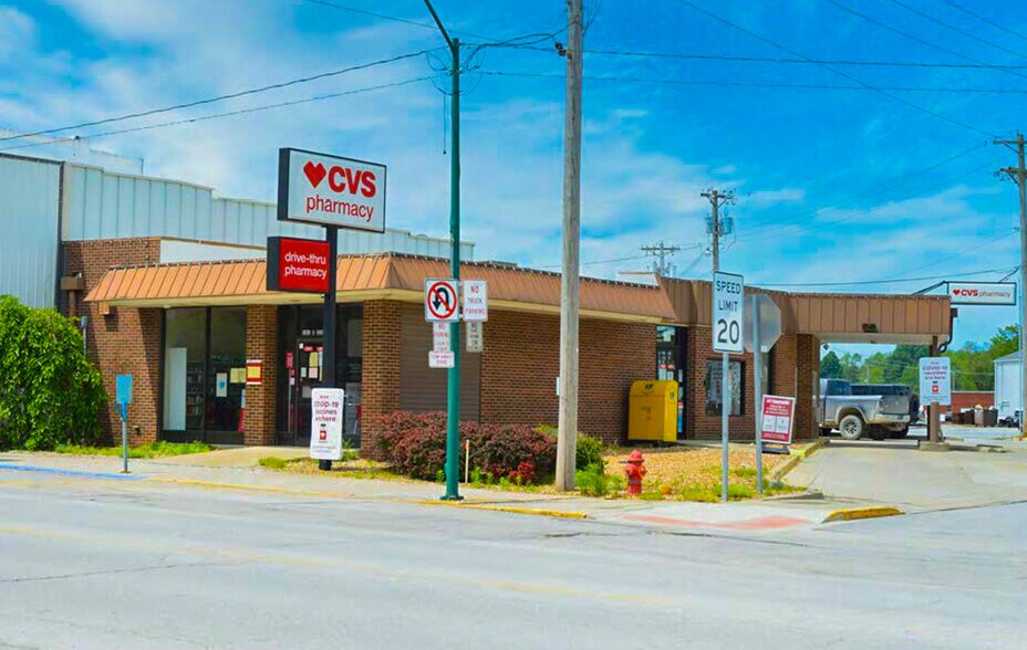 101 S 2nd St, Odessa, MO à vendre - Photo de l’immeuble – Image 3 sur 10