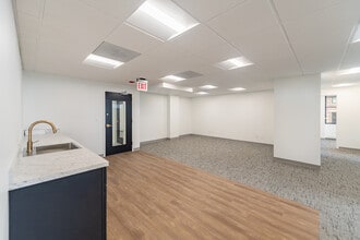 8 S Michigan Ave, Chicago, IL à louer Photo intérieure– Image 2 sur 11