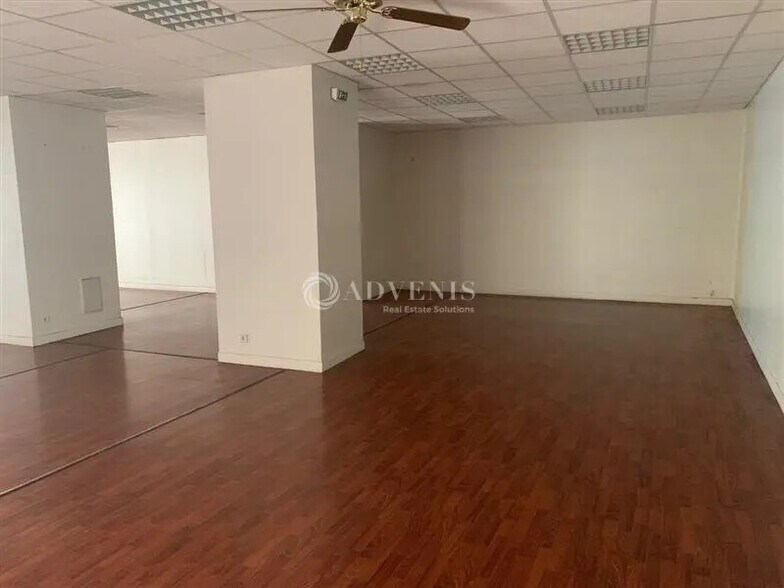 Local commercial dans Vendôme à louer - Photo intérieure – Image 3 sur 5