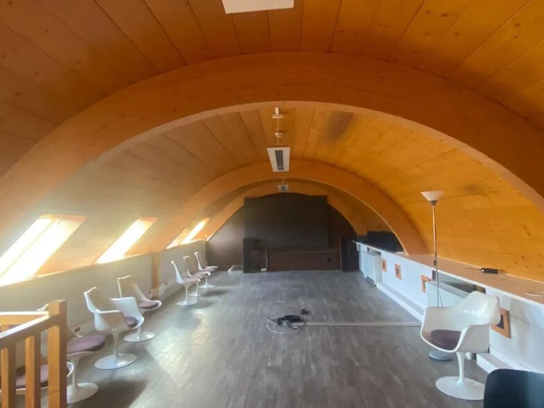 Bureau dans Malakoff à louer - Photo de l’immeuble – Image 3 sur 6