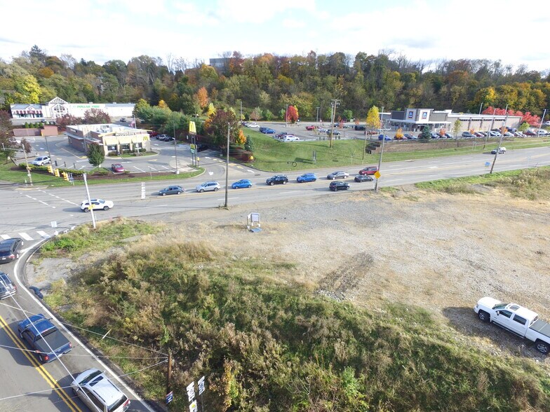 4613 William Flynn Hwy, Allison Park, PA à louer - Photo de l’immeuble – Image 2 sur 4