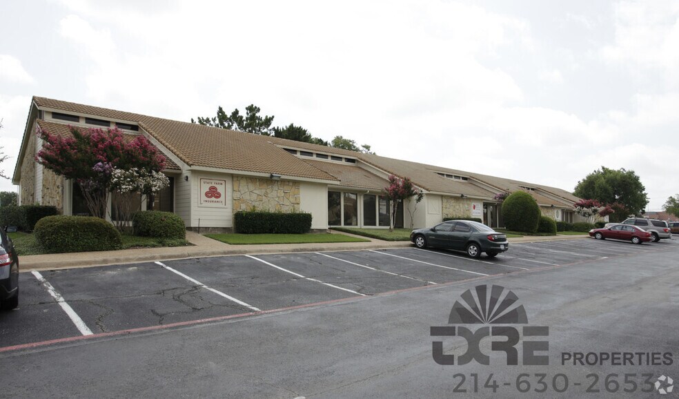 1116-1126 W Pioneer Pky, Arlington, TX à louer - Photo de l’immeuble – Image 3 sur 57