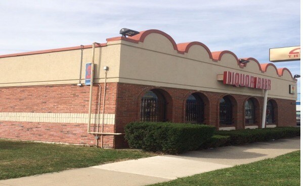 32451 John R Rd, Madison Heights, MI à louer - Photo de l’immeuble – Image 2 sur 6