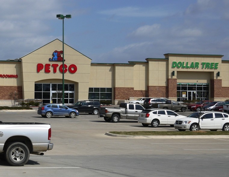 12th Ave NW, Ardmore, OK à louer - Photo de l’immeuble – Image 3 sur 3