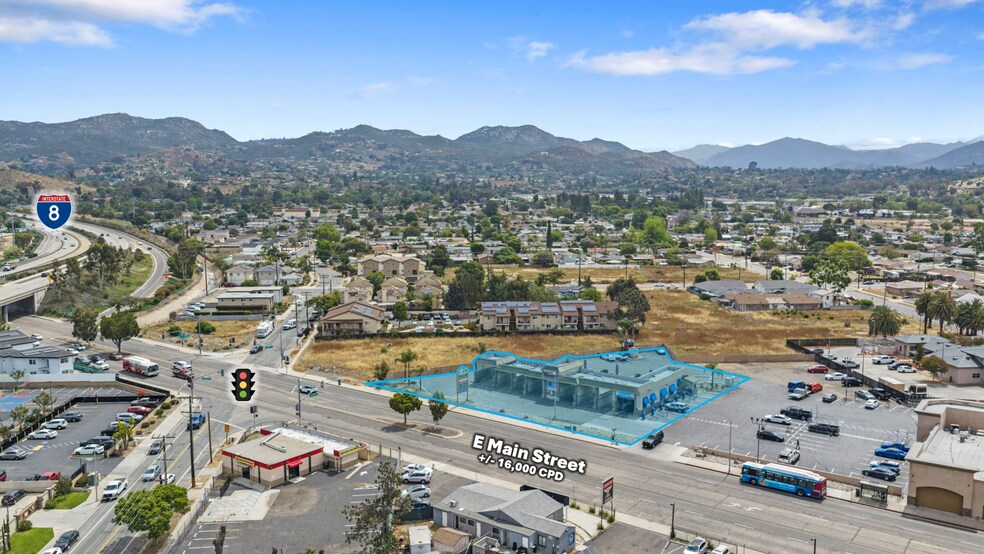 1437 E Main St, El Cajon, CA à vendre - Photo de l’immeuble – Image 2 sur 10