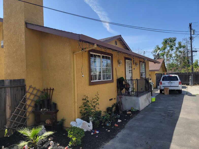 833 Spencer Ave, Modesto, CA à vendre - Photo de l’immeuble – Image 1 sur 19