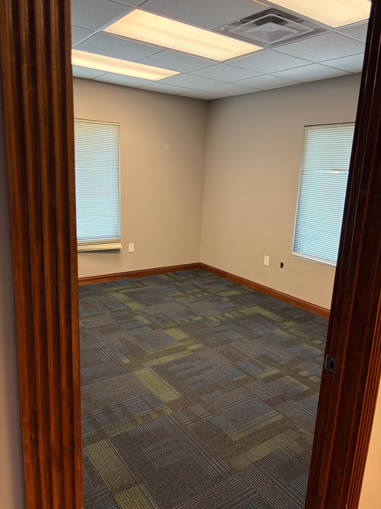533 High St, Bowling Green, KY à louer Photo principale– Image 1 sur 12