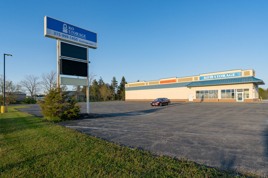 26026 US Route 11, Evans Mills, NY à louer - Photo de l’immeuble – Image 3 sur 5