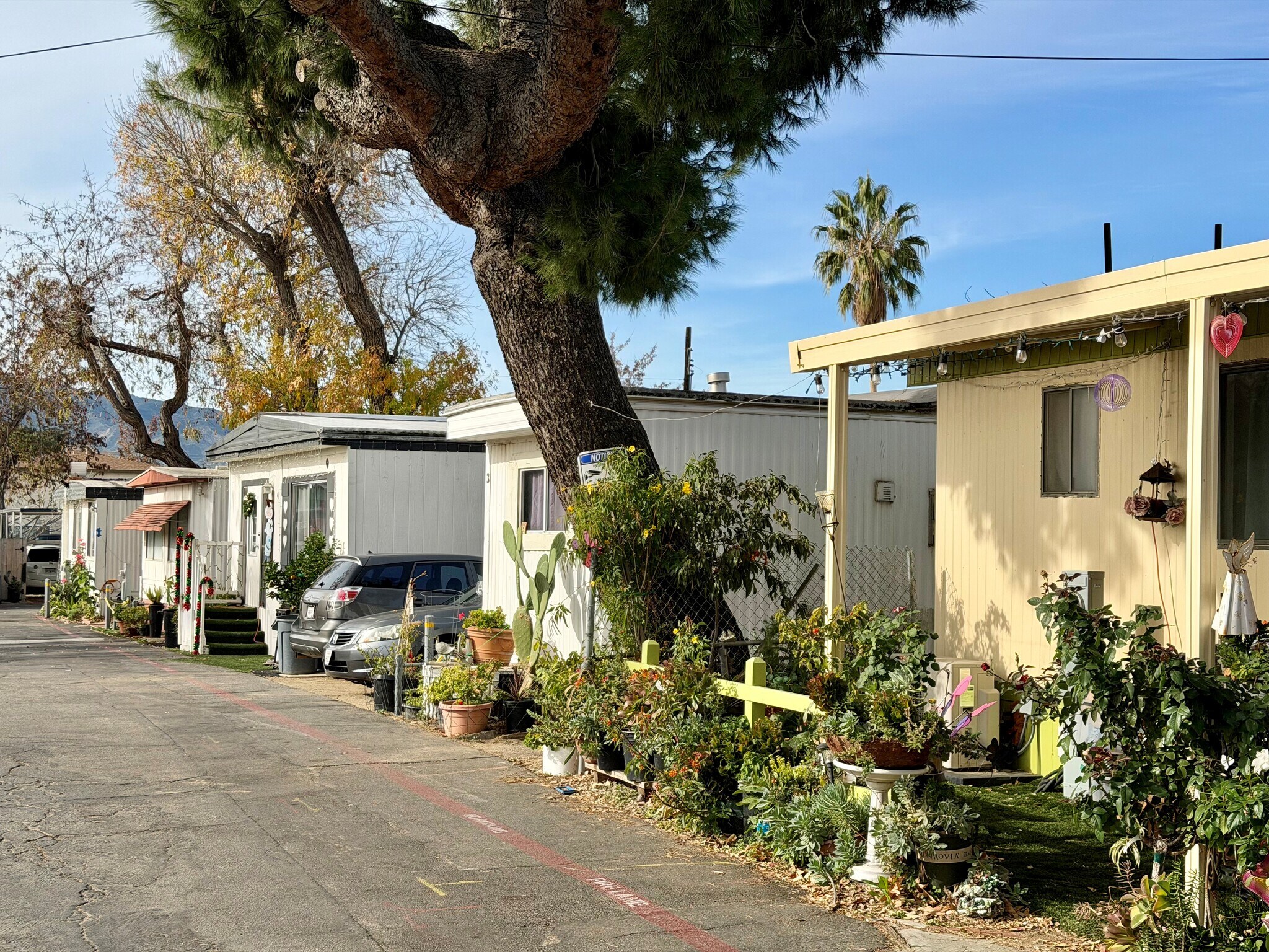 24833 Railroad, Newhall, CA à vendre Photo principale– Image 1 sur 6