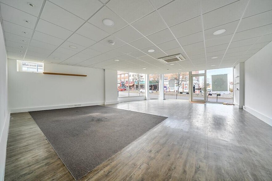 195 Kenton Rd, Harrow à vendre - Photo de l’immeuble – Image 3 sur 13