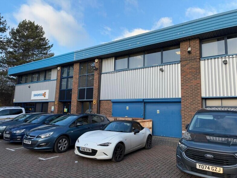 5-8 Vermont Pl, Milton Keynes à louer - Photo principale – Image 1 sur 1