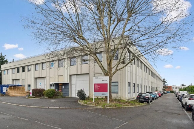 Plus de détails pour 15 Rue Des Grands Prés, Nanterre - Bureau, Local d'activités à louer