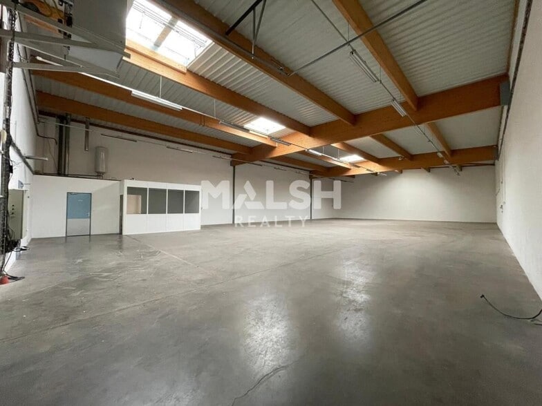 15-17 Rue Emile Zola, Décines-Charpieu à louer - Photo intérieure – Image 2 sur 7