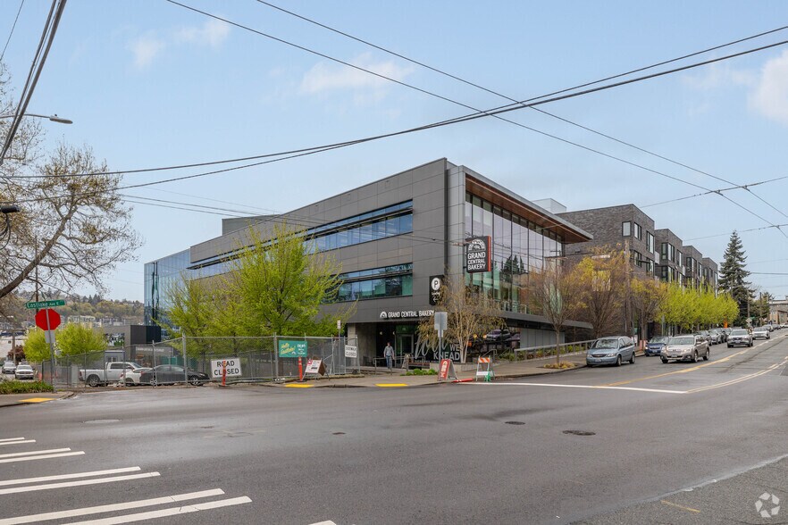188 E Blaine St, Seattle, WA à louer - Photo de l’immeuble – Image 1 sur 6