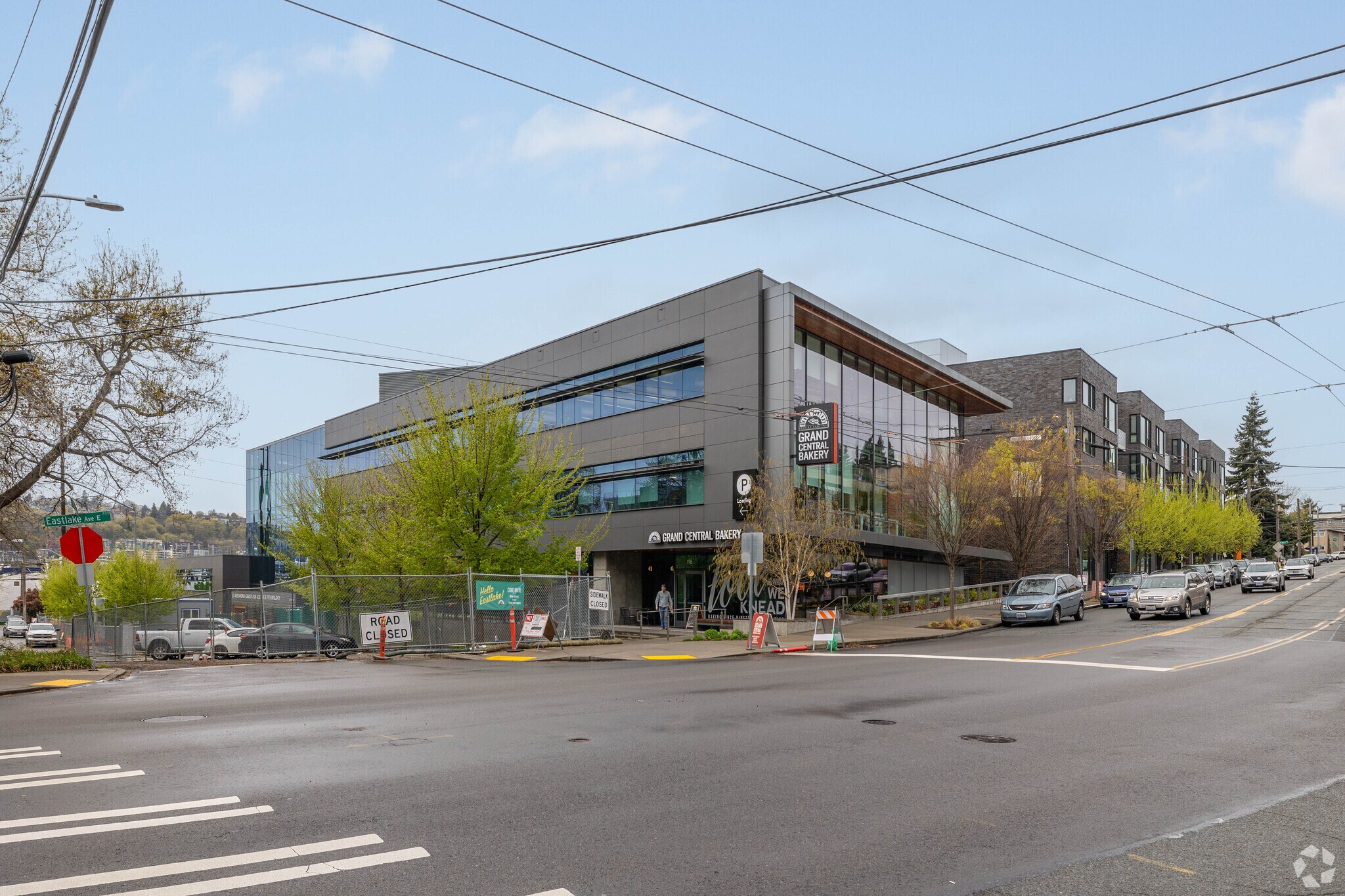 188 E Blaine St, Seattle, WA à louer Photo de l’immeuble– Image 1 sur 7