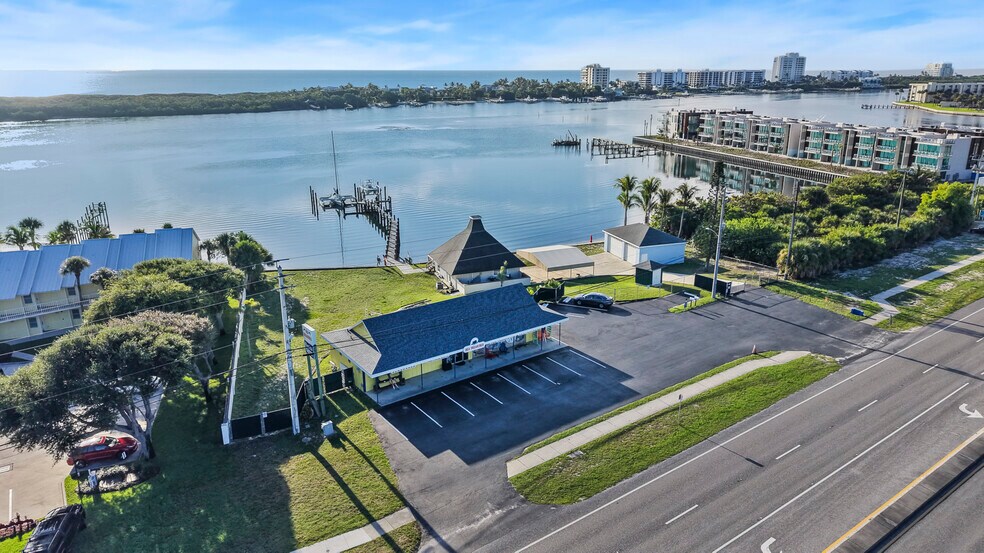 18947 SE Federal Hwy, Jupiter, FL à vendre - Photo de l’immeuble – Image 2 sur 15