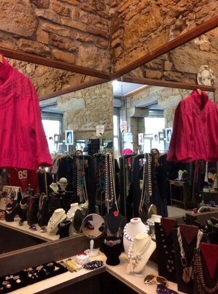 Local commercial dans Lyon à louer - Photo intérieure – Image 2 sur 3