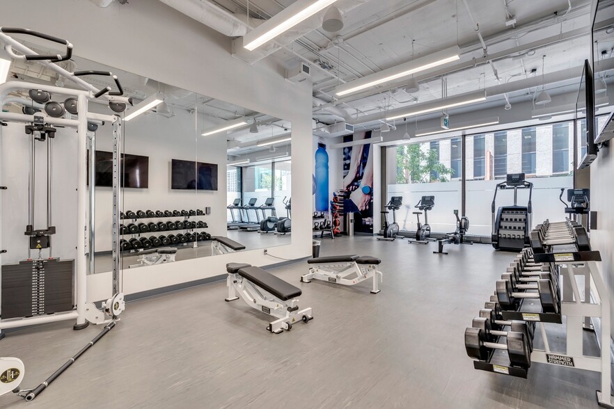 550 6th Ave SW, Calgary, AB à louer - Photo intérieure – Image 2 sur 13