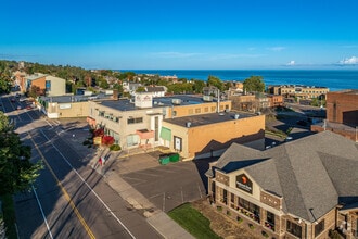 1330 E Superior St, Duluth, MN - VUE AÉRIENNE vue de carte - Image1