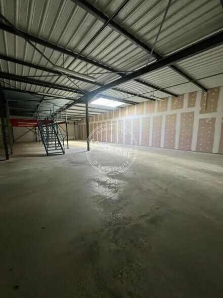 Local d'activités dans Beaupuy à vendre - Photo de l’immeuble – Image 3 sur 6