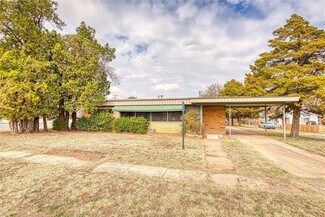 Plus de détails pour 517 W 2nd St, Elk City, OK - Bureau à vendre