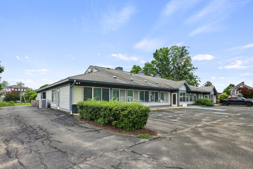 789 Main St, Great Barrington, MA à vendre - Photo de l’immeuble – Image 3 sur 60