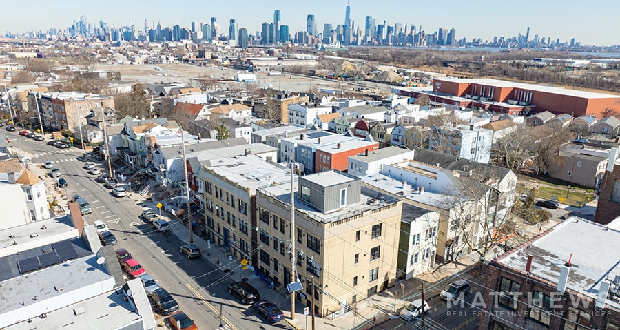 72 Arlington Ave, Jersey City, NJ à vendre - Photo principale – Image 1 sur 5