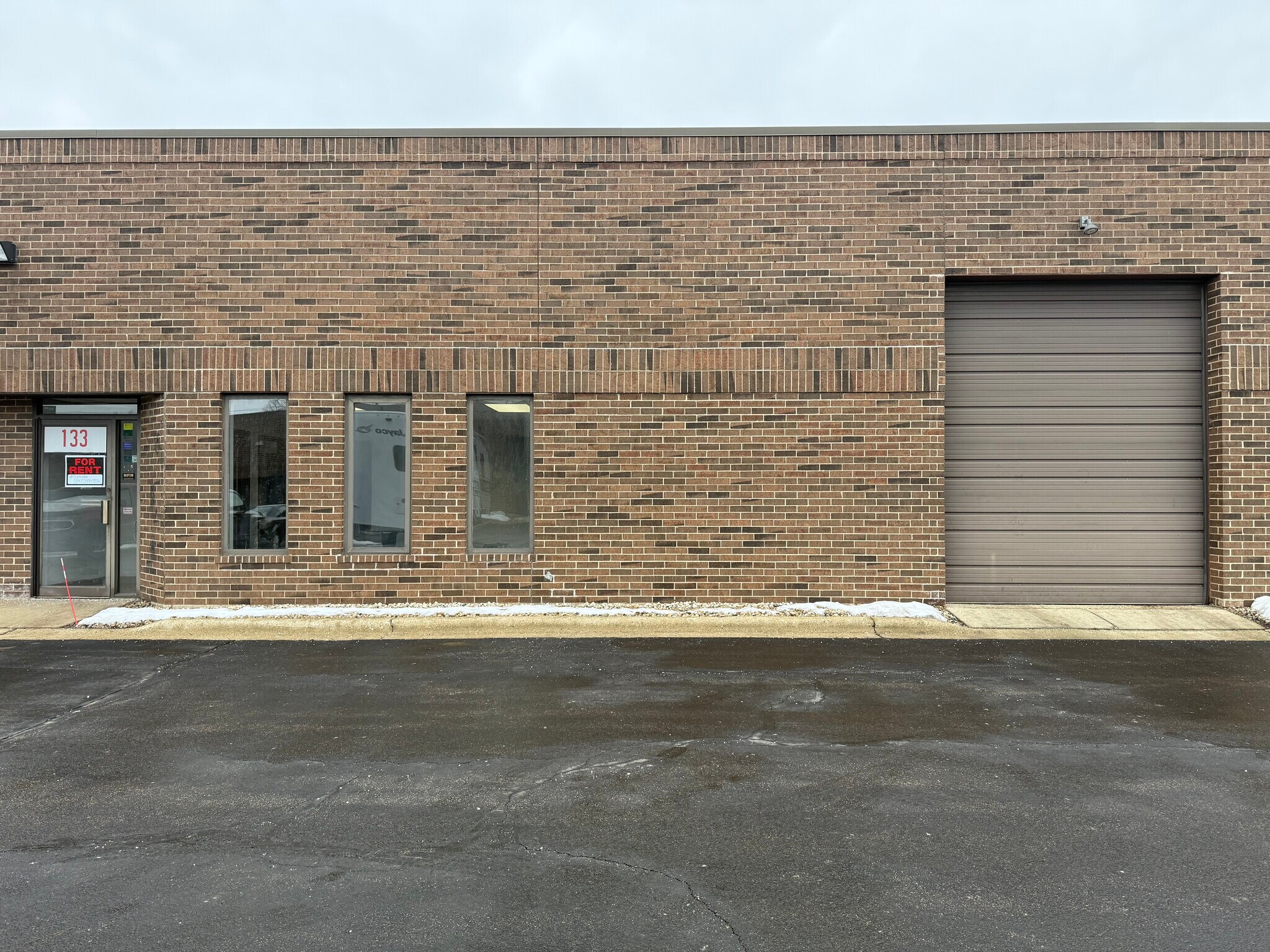 111-143 S Wheeling Rd, Wheeling, IL à louer Photo principale– Image 1 sur 13