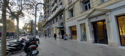 Bureau dans Barcelone, Barcelona à louer Photo de l’immeuble– Image 2 sur 20