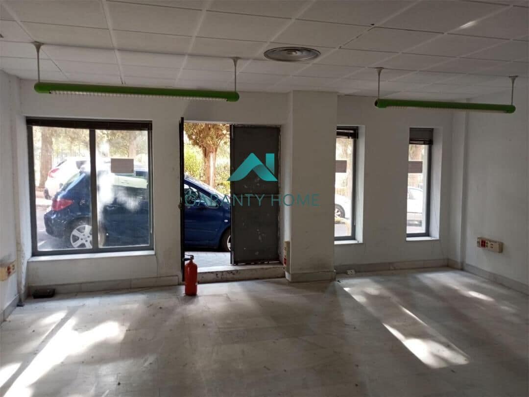 Local commercial dans Granada, Granada à louer Photo intérieure– Image 1 sur 4