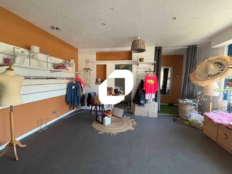 Local commercial dans Lormont à louer Photo intérieure– Image 1 sur 5