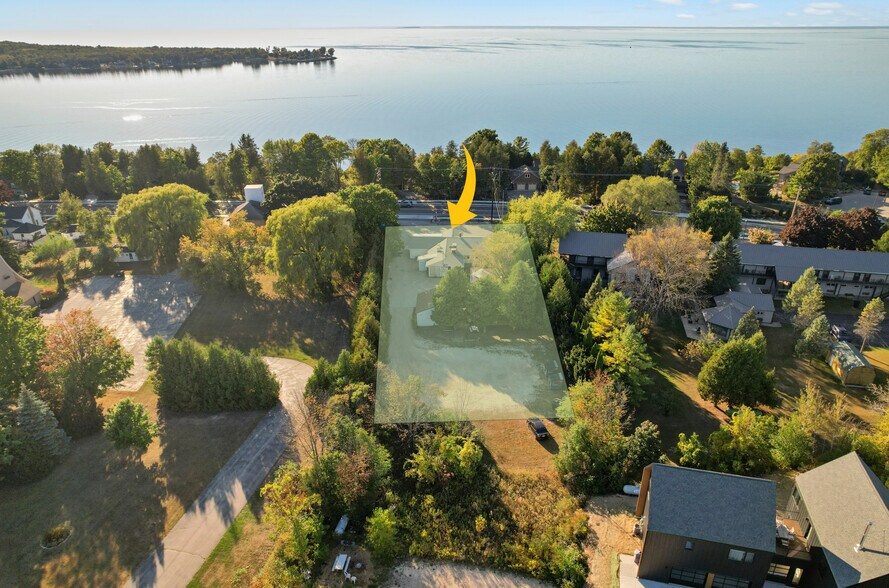 7918 State Highway 42, Egg Harbor, WI à vendre - Photo de l’immeuble – Image 1 sur 63