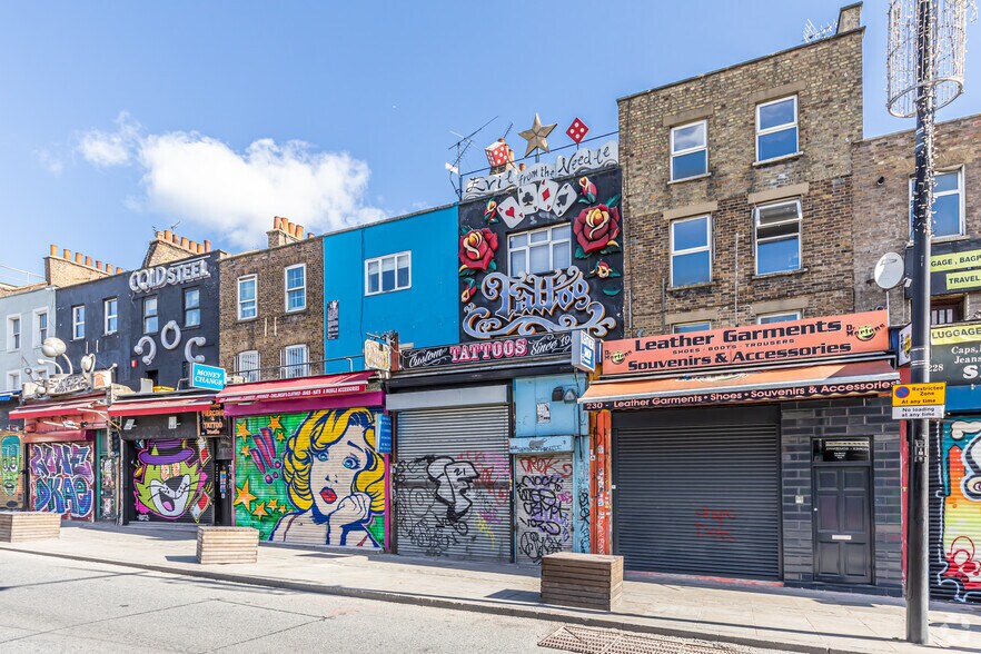 232 Camden High St, Londres à louer - Photo de l’immeuble – Image 2 sur 3