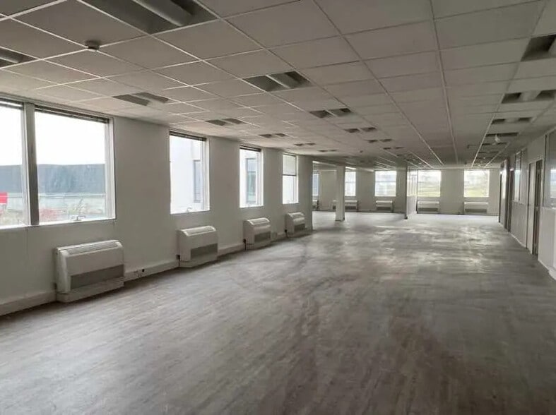 5 Rue Jacques Rueff, Antony à louer - Photo de l’immeuble – Image 3 sur 12