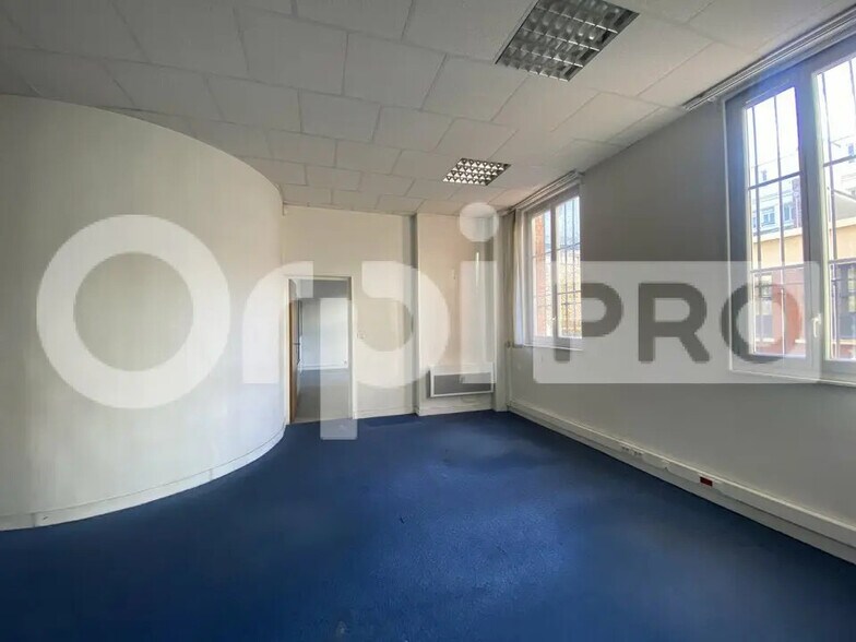 Bureau dans Le Havre à vendre - Photo de l’immeuble – Image 3 sur 5